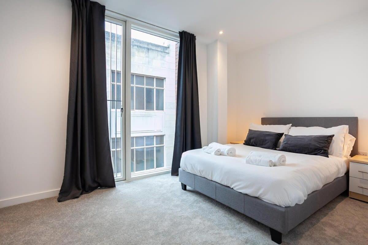 Spacious 2 Bed Apartment In Central Manchester Exterior photo